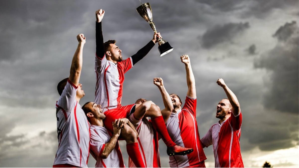 Озвучить девиз спортивной команды